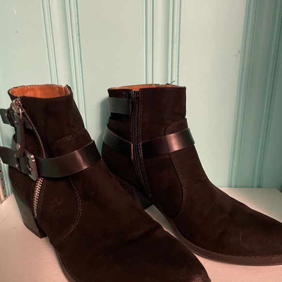 Indigo suede black strap boots - Picture 5 of 5